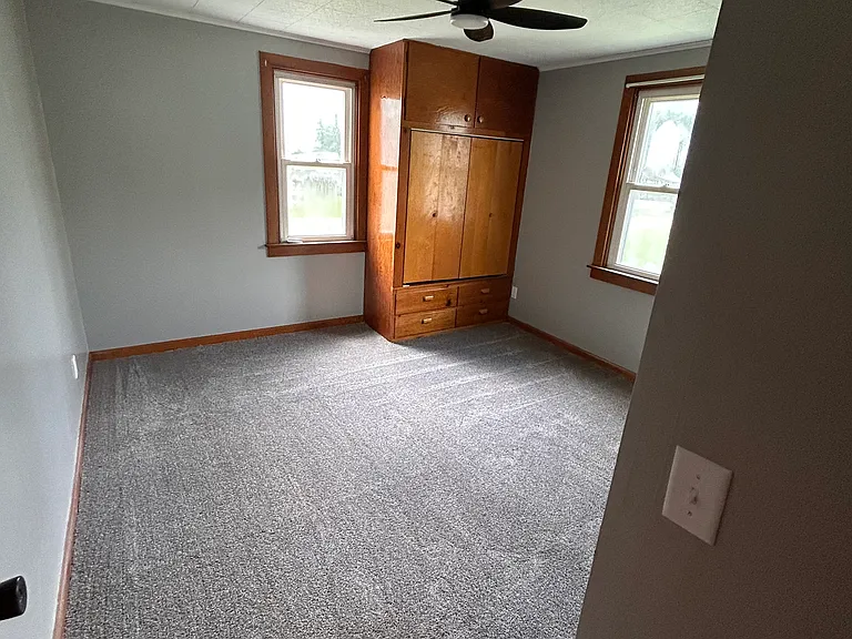 336 Lauder Ave NW — Photo 4