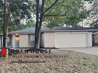 2710 Foliage Green Dr, Kingwood, TX 77339