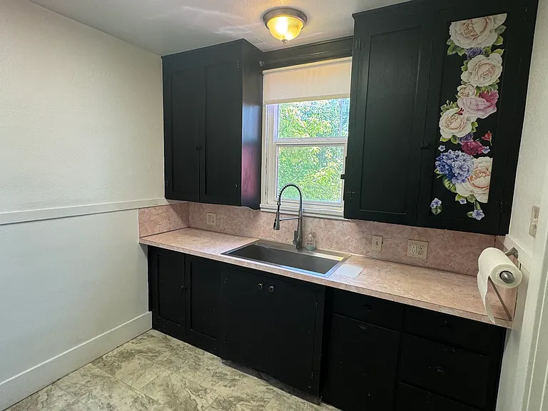 635 S 4th Ave — Photo 10