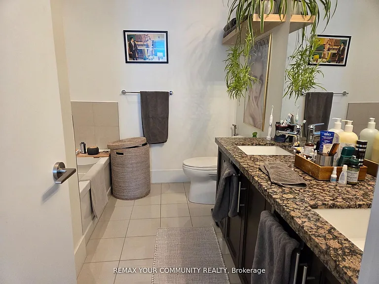 39 Queens Quay E #815 — Photo 11