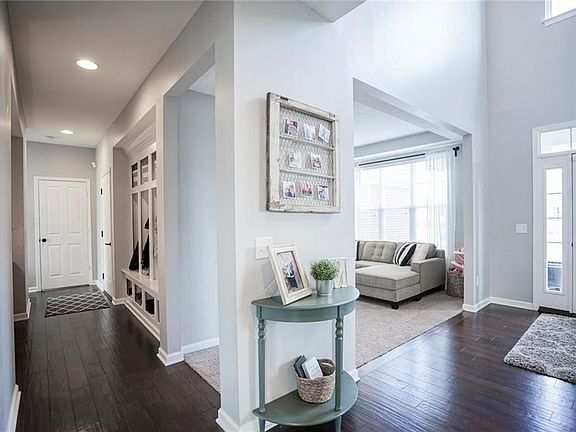 5th image of 10016 Delmore Dr