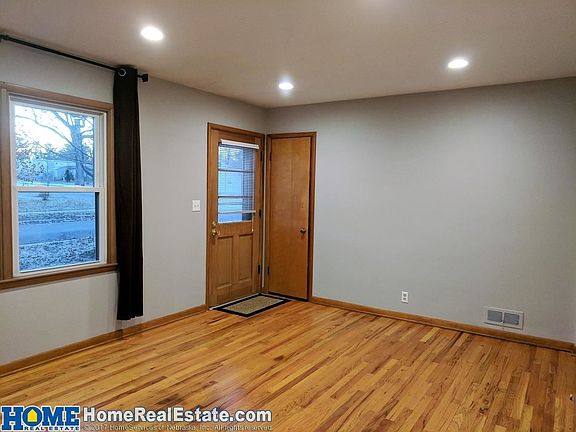 4th image of 1801 S 42nd St