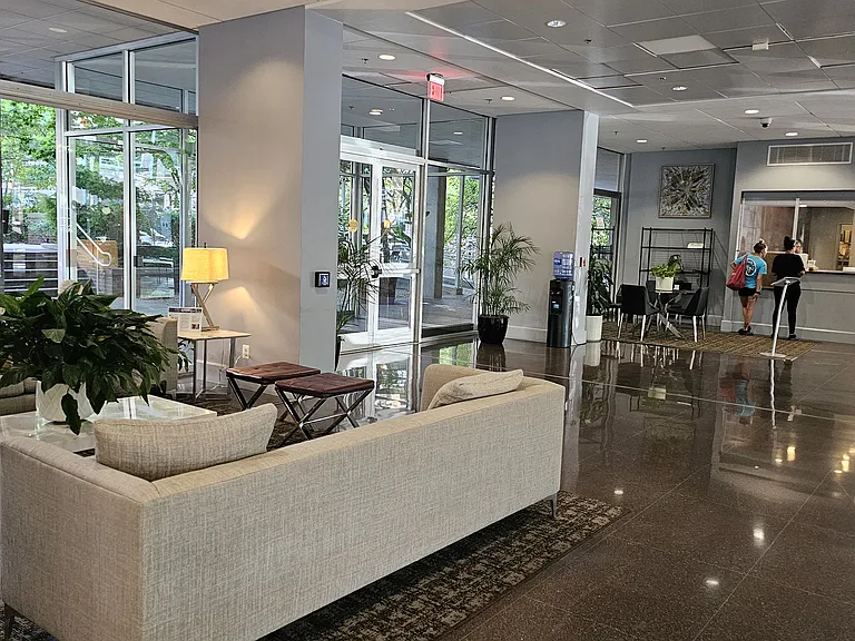 Lobby / Concierge area