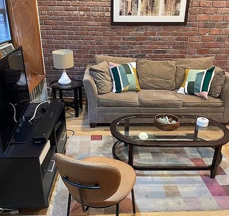 4th image of 341 W 71st St APT 10