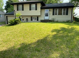 7813 NE 55th St, Kansas City, MO 64119