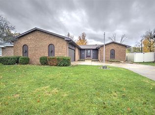 2101 W Barding Ave, Decatur, IL 62526