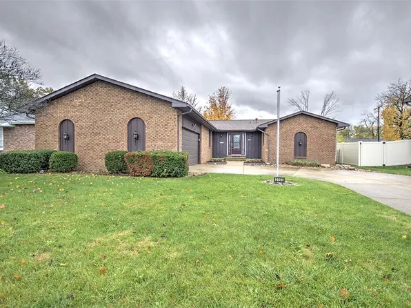 2101 W Barding Ave, Decatur, IL 62526
