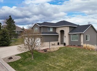 5299 Conifer Ln, Rapid City, SD 57702