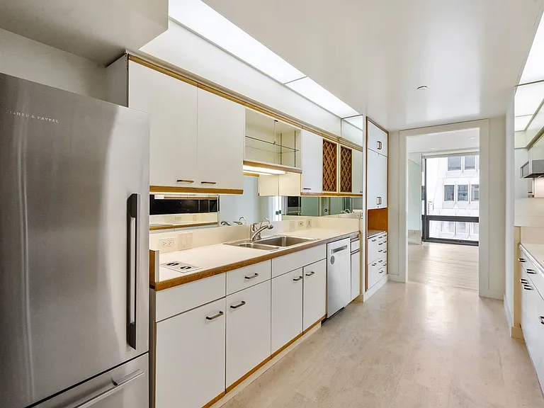 611 Washington St #2305 — Photo 18