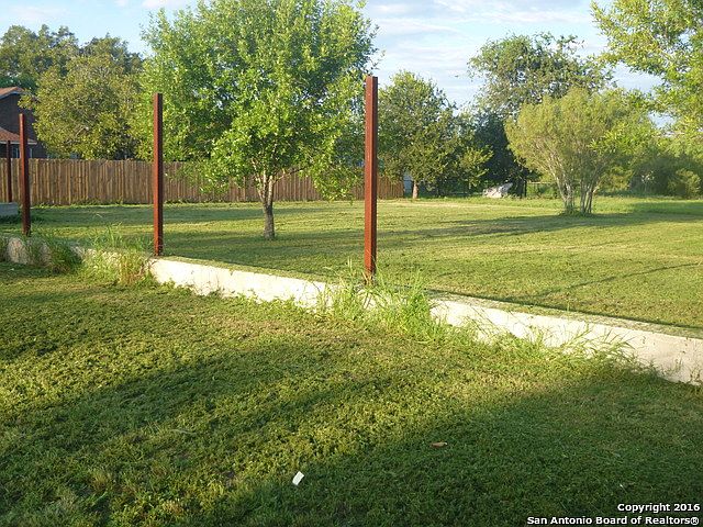 1st image of 438 Moursund Blvd