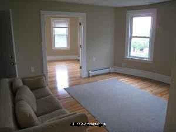 2nd image of 916 Southbridge St #2