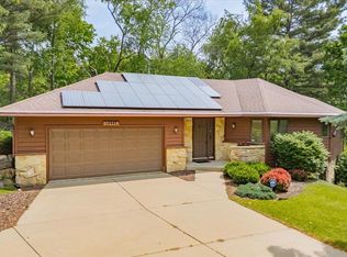 5096 Tuggle Ln, Waunakee, WI 53597