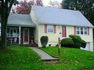 140 Harding St, West Warwick, RI 02893