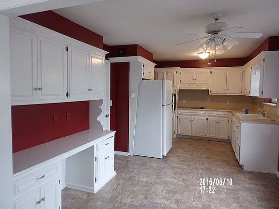 4th image of 2120 Melrose Dr