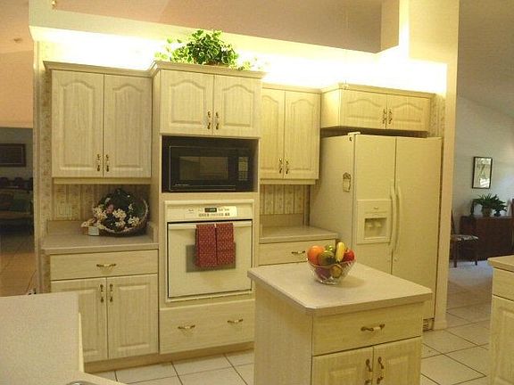 4th image of 86 Beachway Dr
