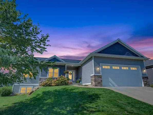 1024 Peterson Dr, Stoughton, WI 53589