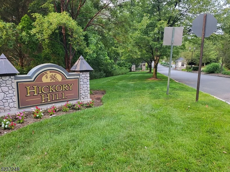 3 bed, 3.5 bath, $5,500 — Photo 1