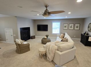 5040 Postlewaite Rd #L, Columbus, OH 43235