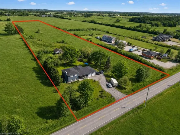 965 Highland Rd E, Hamilton, ON L8J 3G1