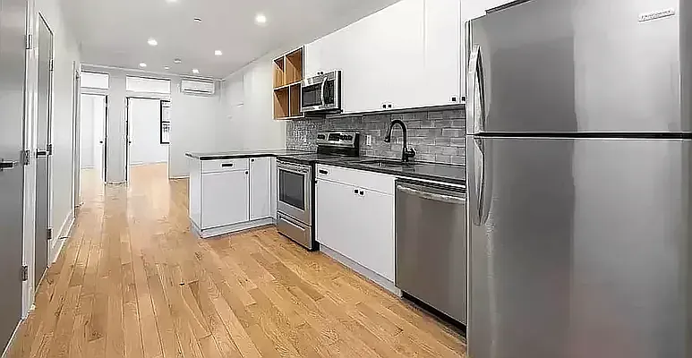 Rented by REAL New York | media 7