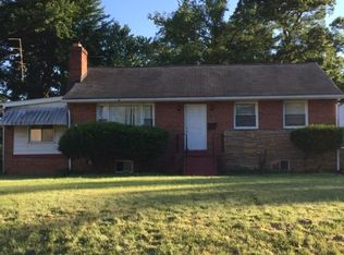 9417 Sheridan St, Lanham, MD 20706