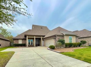3057 Meadow Grove Ave, Zachary, LA 70791