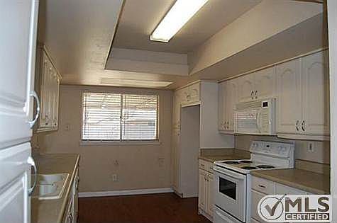 5th image of 1512 Armstrong Dr