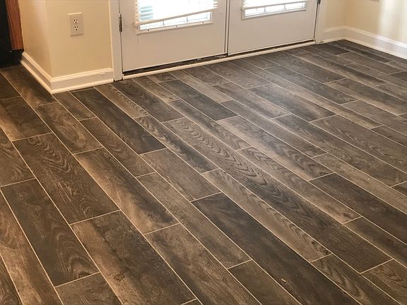 5th image of 2352 Wellington Cir