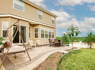 1017 Meramec Grove Dr, Ballwin, MO 63021