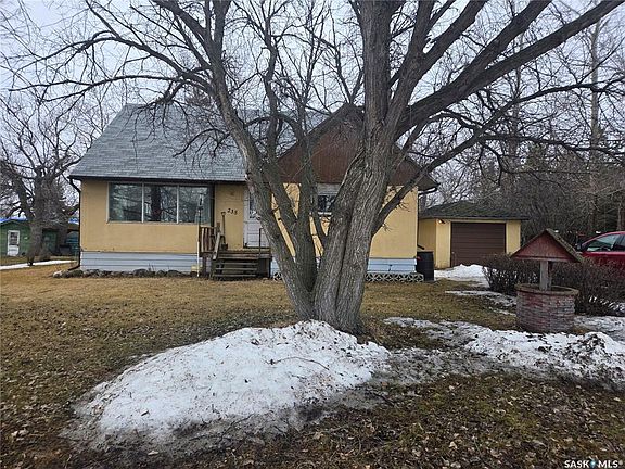 2nd image of 235 Carpenter STREET