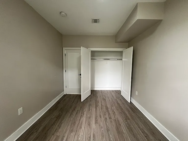 484 Kennedy Blvd #2R — Photo 9