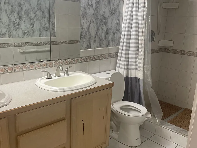 20 Bridge St #5 — Photo 4
