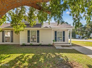 152 Village Cir, Jacksonville, NC 28546