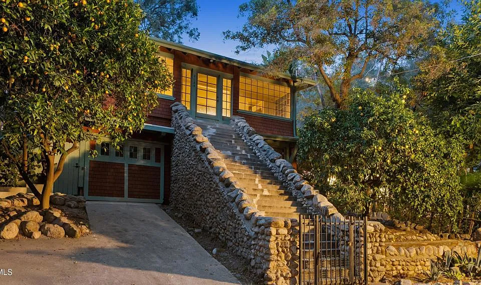 2024 Laurel Canyon Blvd