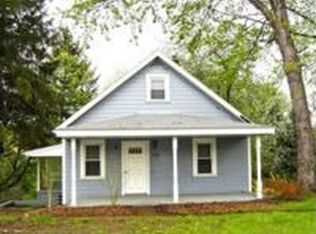 2065 Hopewell Rd, Bethlehem, PA 18017