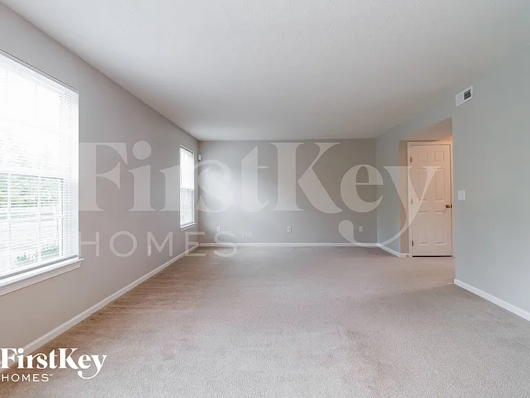 6038 Marsh Cir — Photo 5