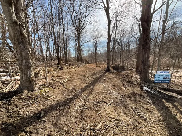 B1 111th Ave, South Haven, MI 49090