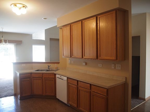 5th image of 7000 Clearwater Dr #7000