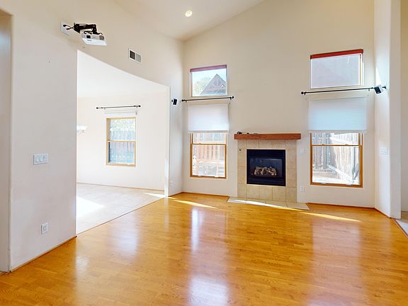 5th image of 275 Bryce Ave