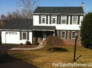 709 Thornberry Dr, Harleysville, PA 19438