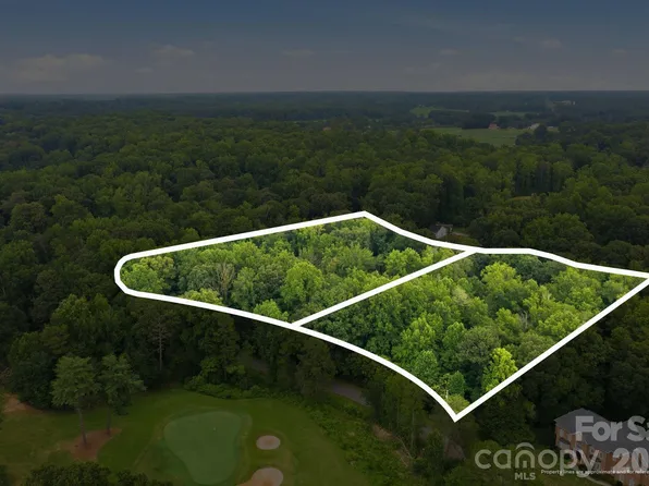 705 Saint Andrews Rd, Statesville, NC 28625