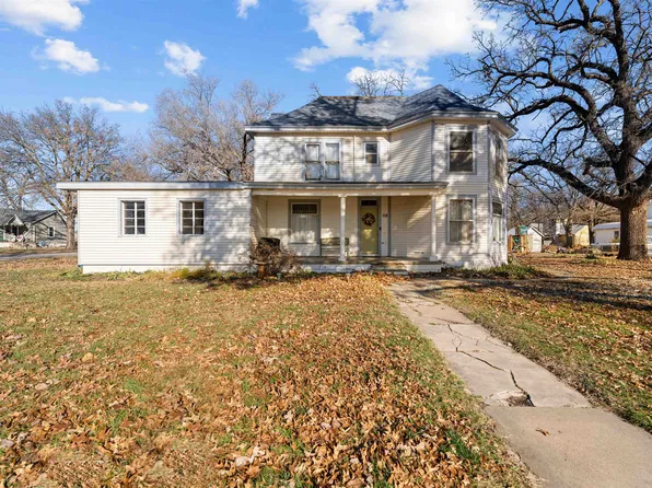 112 W Princeton St, Bennington, KS 67422