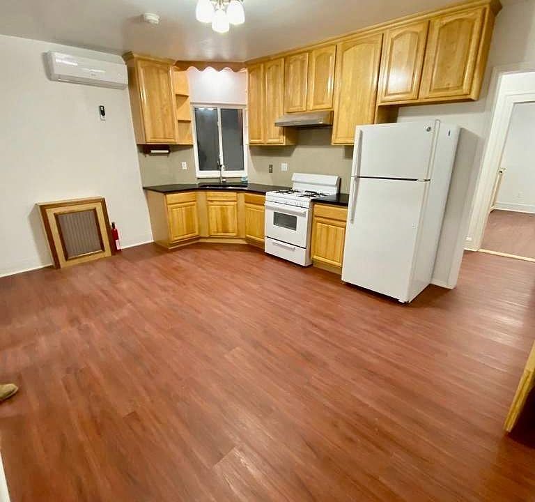1st image of 50-52 44th St #2-F