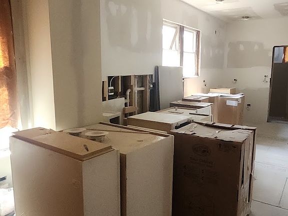 5th image of 8846 S Parnell Ave