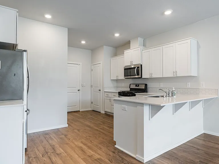 11604 NE 16th St — Photo 9