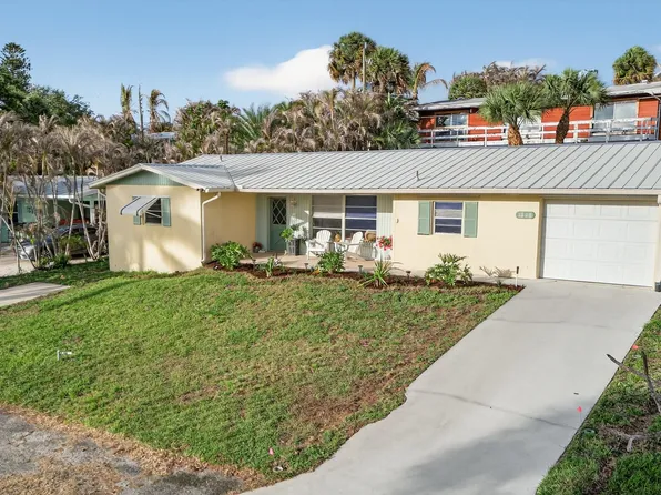 1896 NE Media Avenue, Jensen Beach, FL 34957