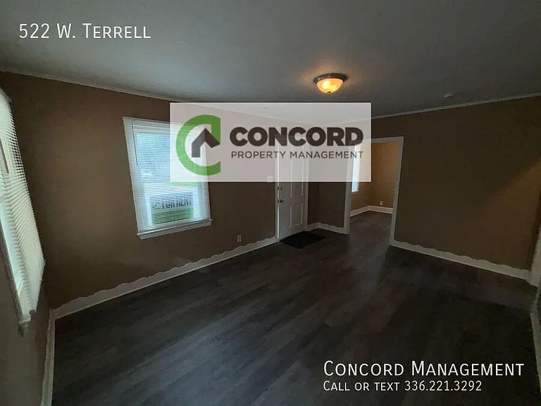 522 W Terrell St — Photo 5