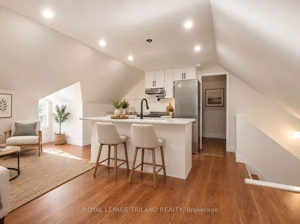 22 Mitchell St #1, Saint Thomas, ON N5R 2T7