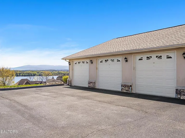 555 Rarity Bay Pkwy #106 — Photo 20