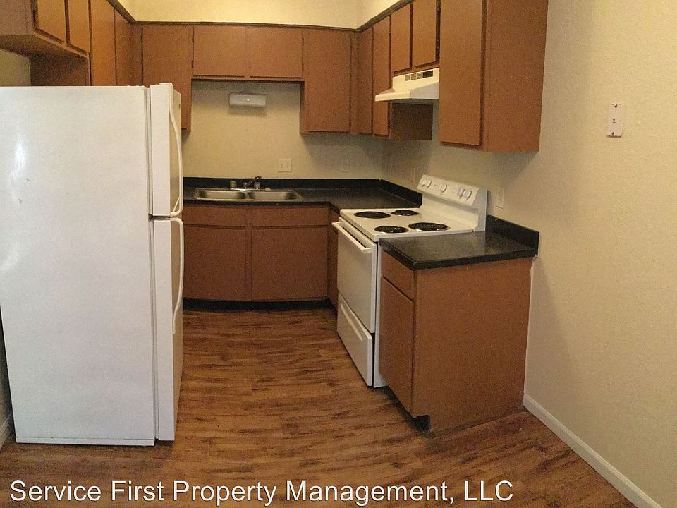 2nd image of 4819 Marion St APT 16